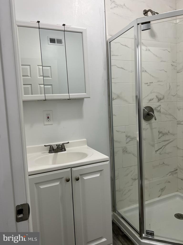 1417 Lenox Ave Property Photo 5
