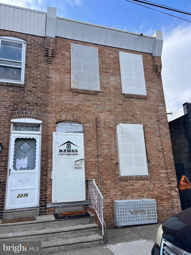 2234 E Venango St Property Photo 1