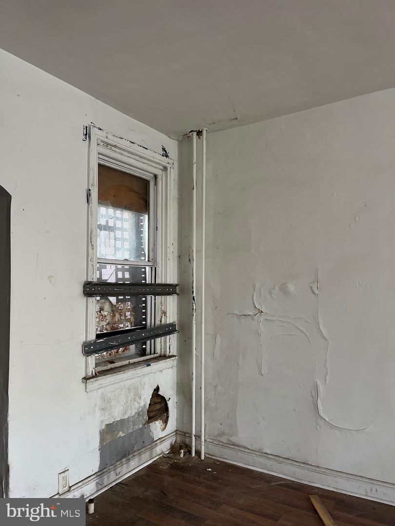 2234 E Venango St Property Photo 5