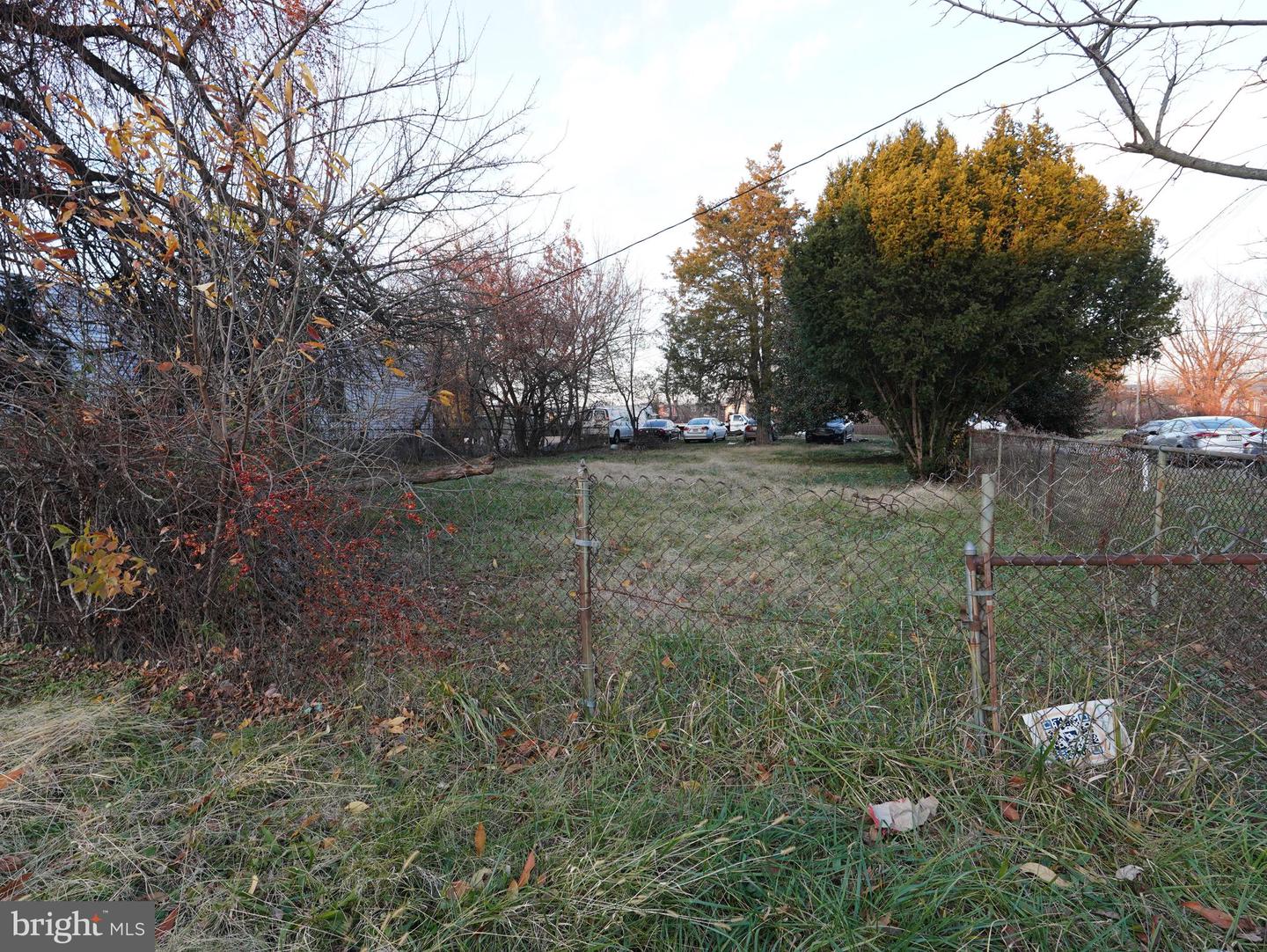 7627 Este Ave Property Photo 2