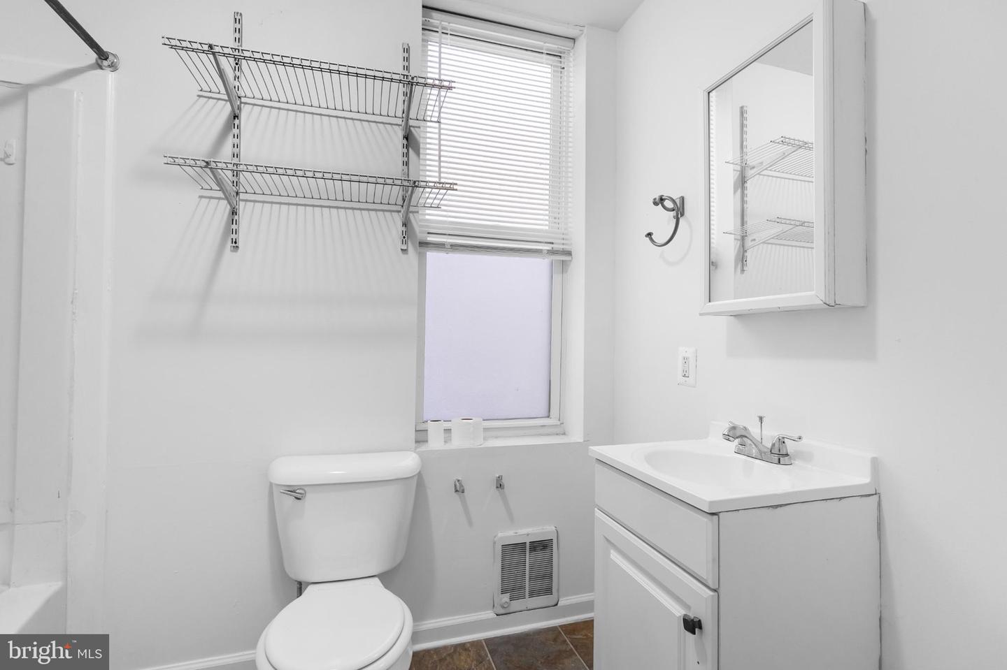 1625 W Montgomery Ave Property Photo 34