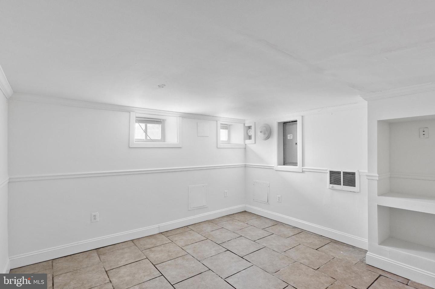 1625 W Montgomery Ave Property Photo 38