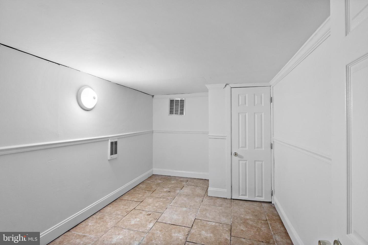 1625 W Montgomery Ave Property Photo 40