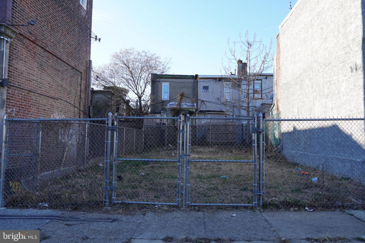 3310-12 I St Property Photo 1