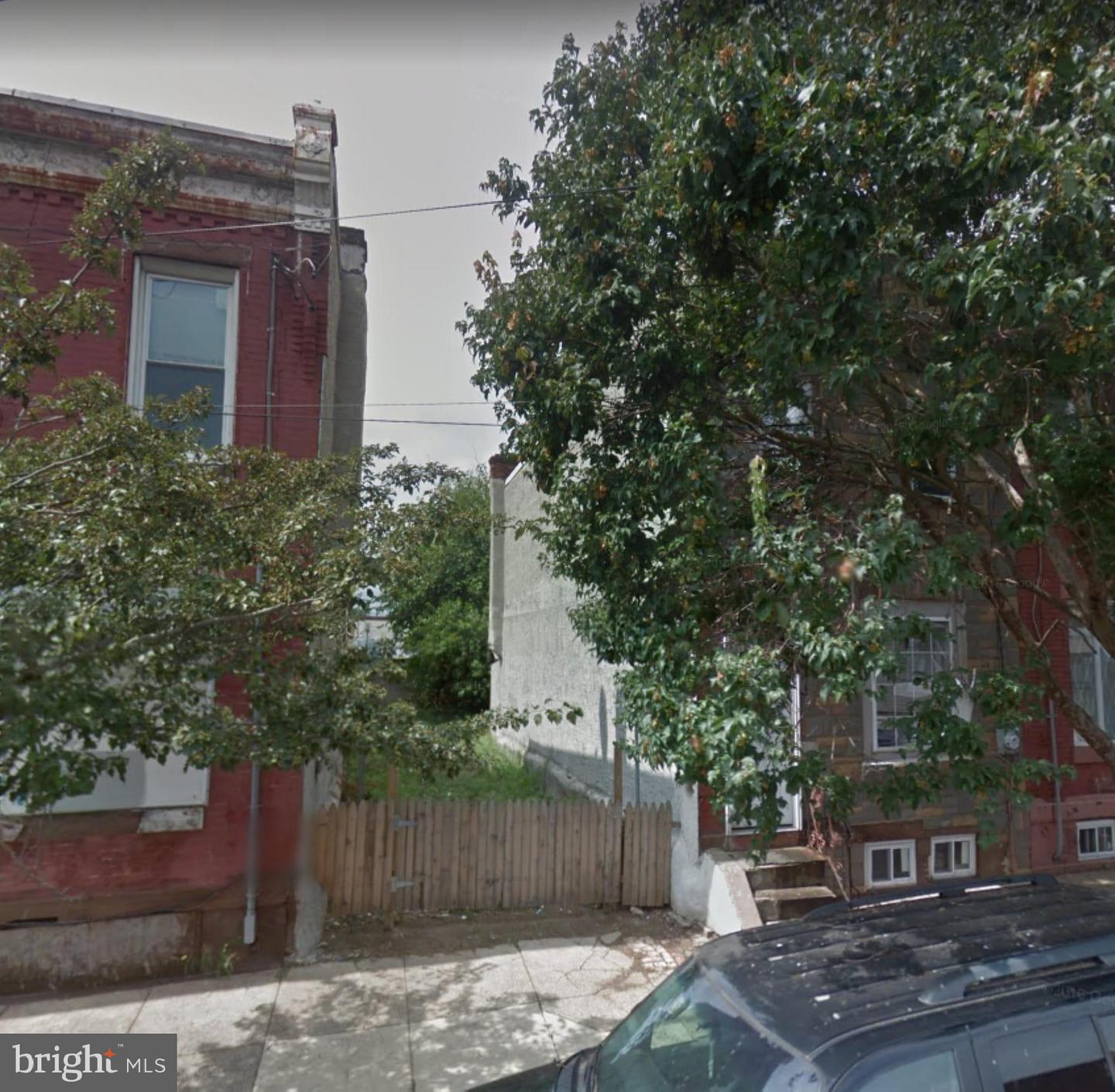 2152 E Auburn St Property Photo 1