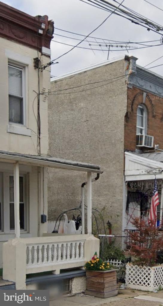 1848 E Orleans St Property Photo 1