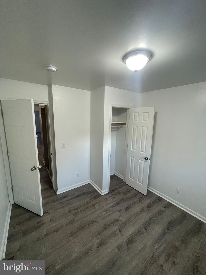2042 Dennie St Property Photo 19