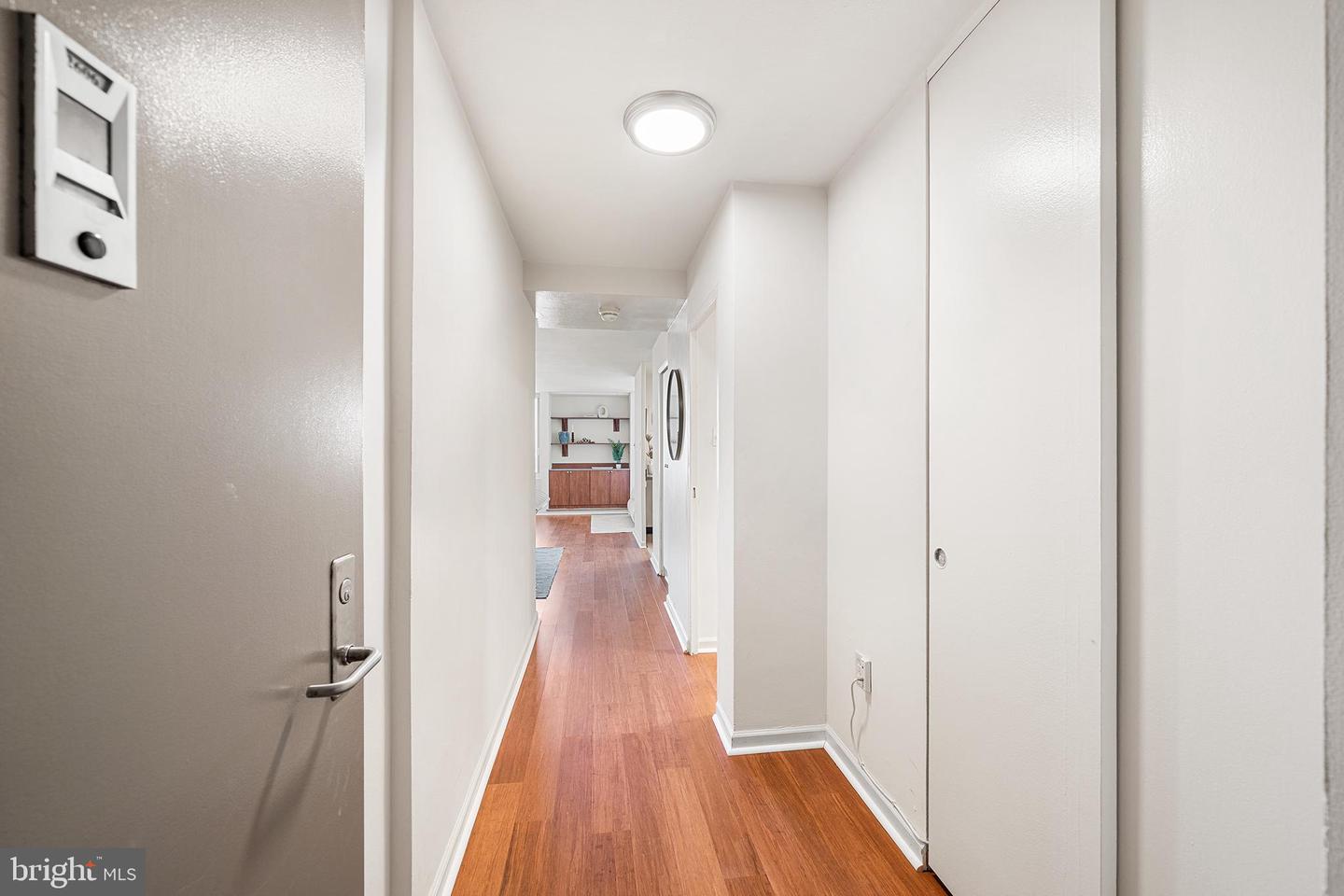 604-36 S Washington Sq #2606 Property Photo 2