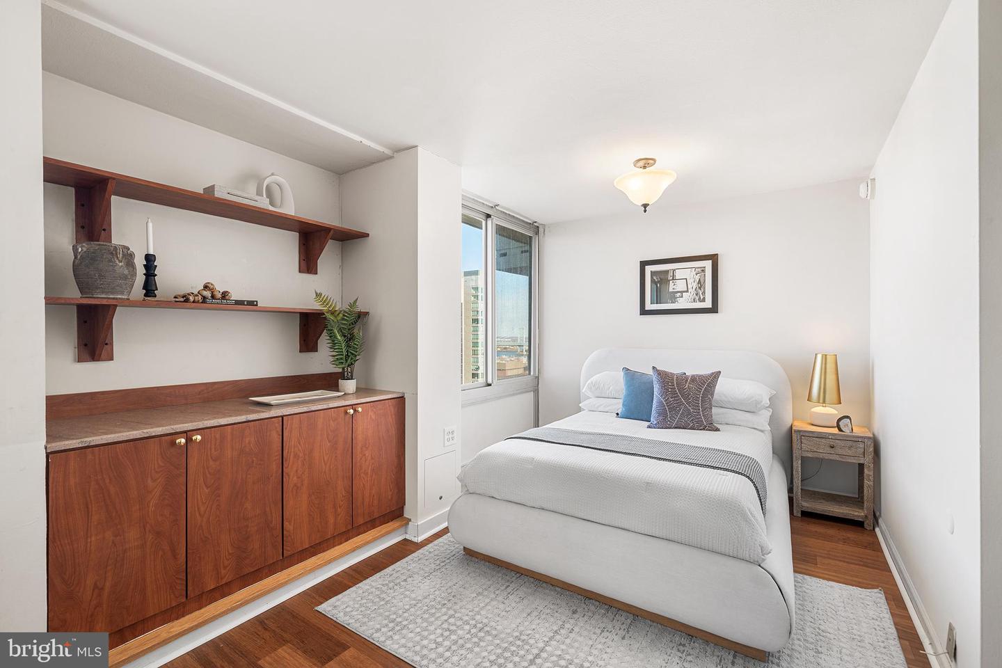 604-36 S Washington Sq #2606 Property Photo 10