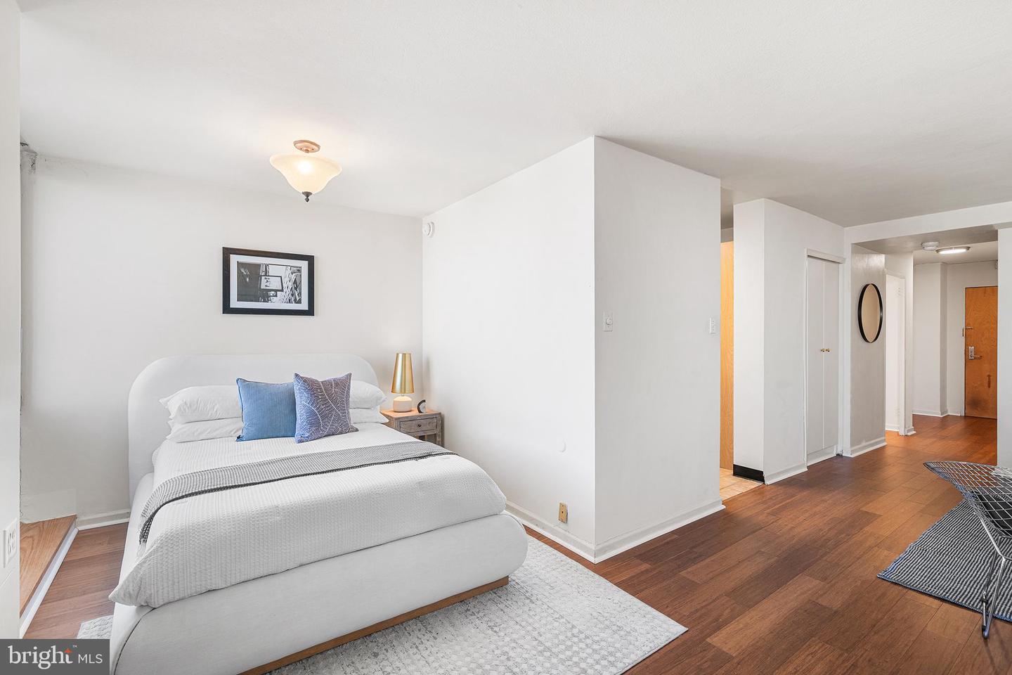 604-36 S Washington Sq #2606 Property Photo 12