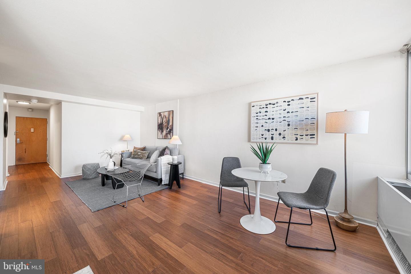 604-36 S Washington Sq #2606 Property Photo 14