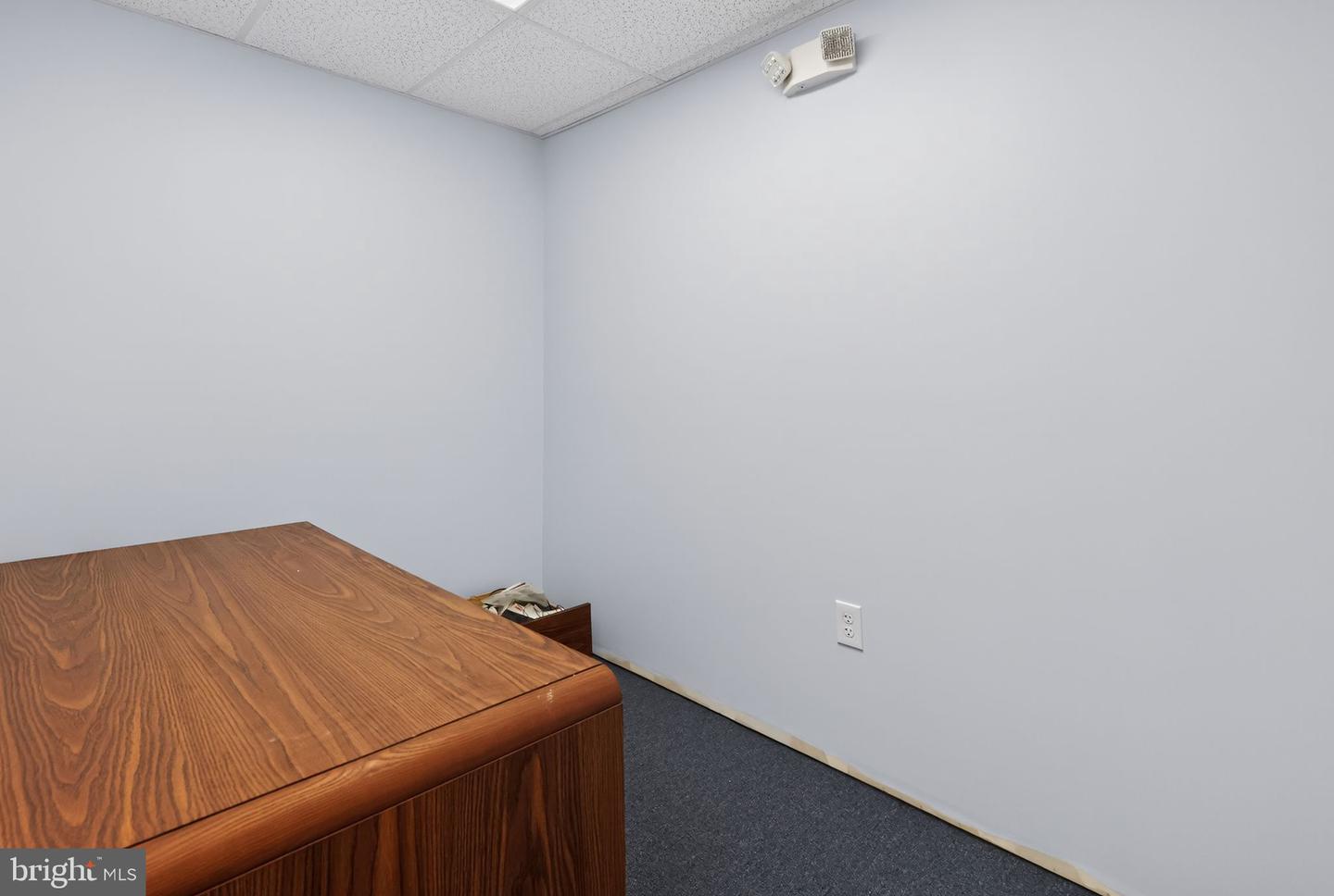 3150 Willits Rd Property Photo 10