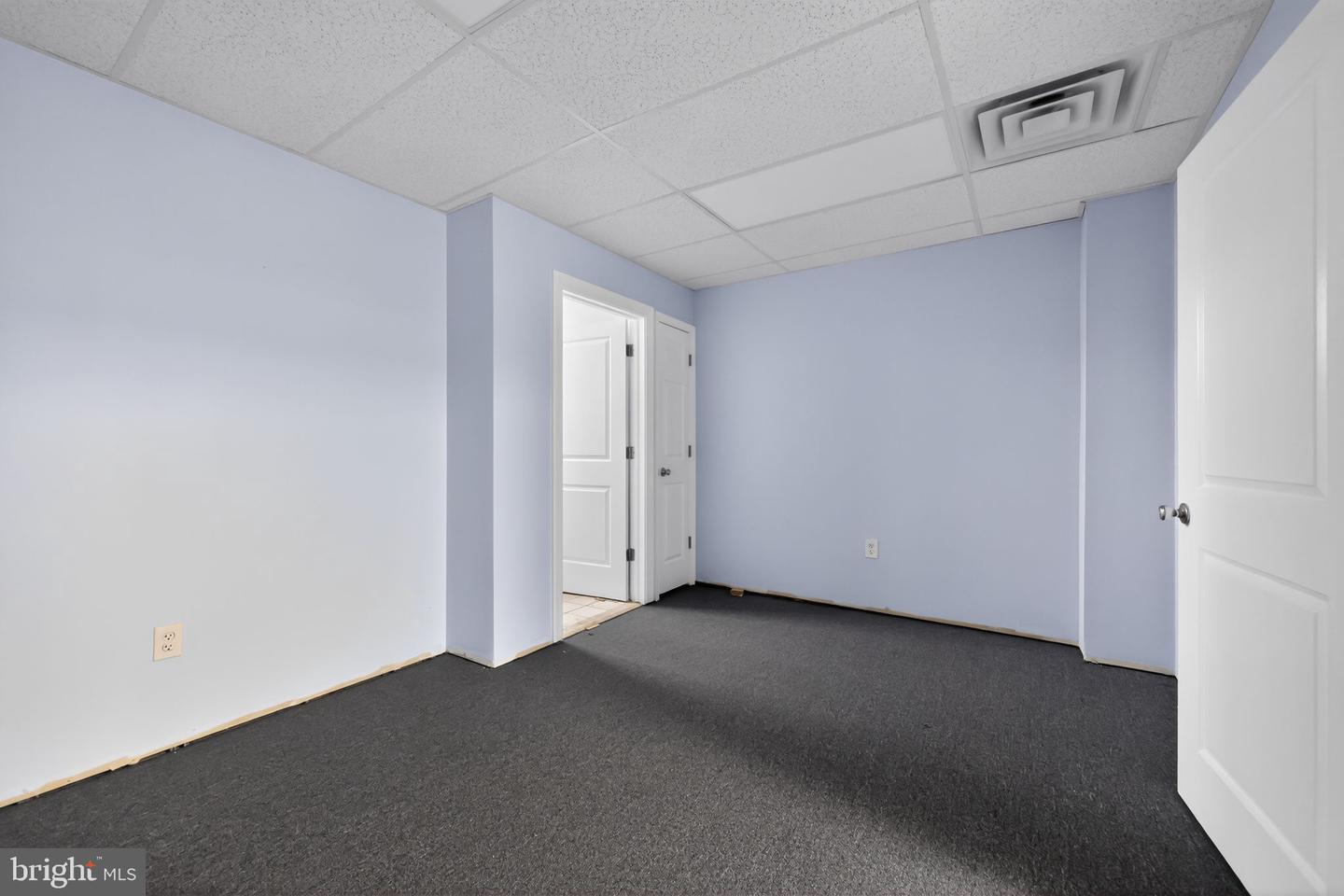3150 Willits Rd Property Photo 14