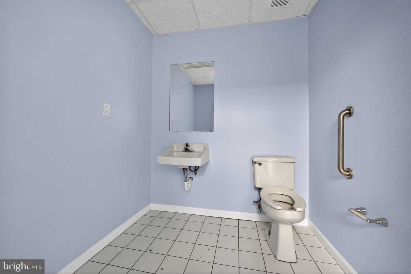 3150 Willits Rd Property Photo 18