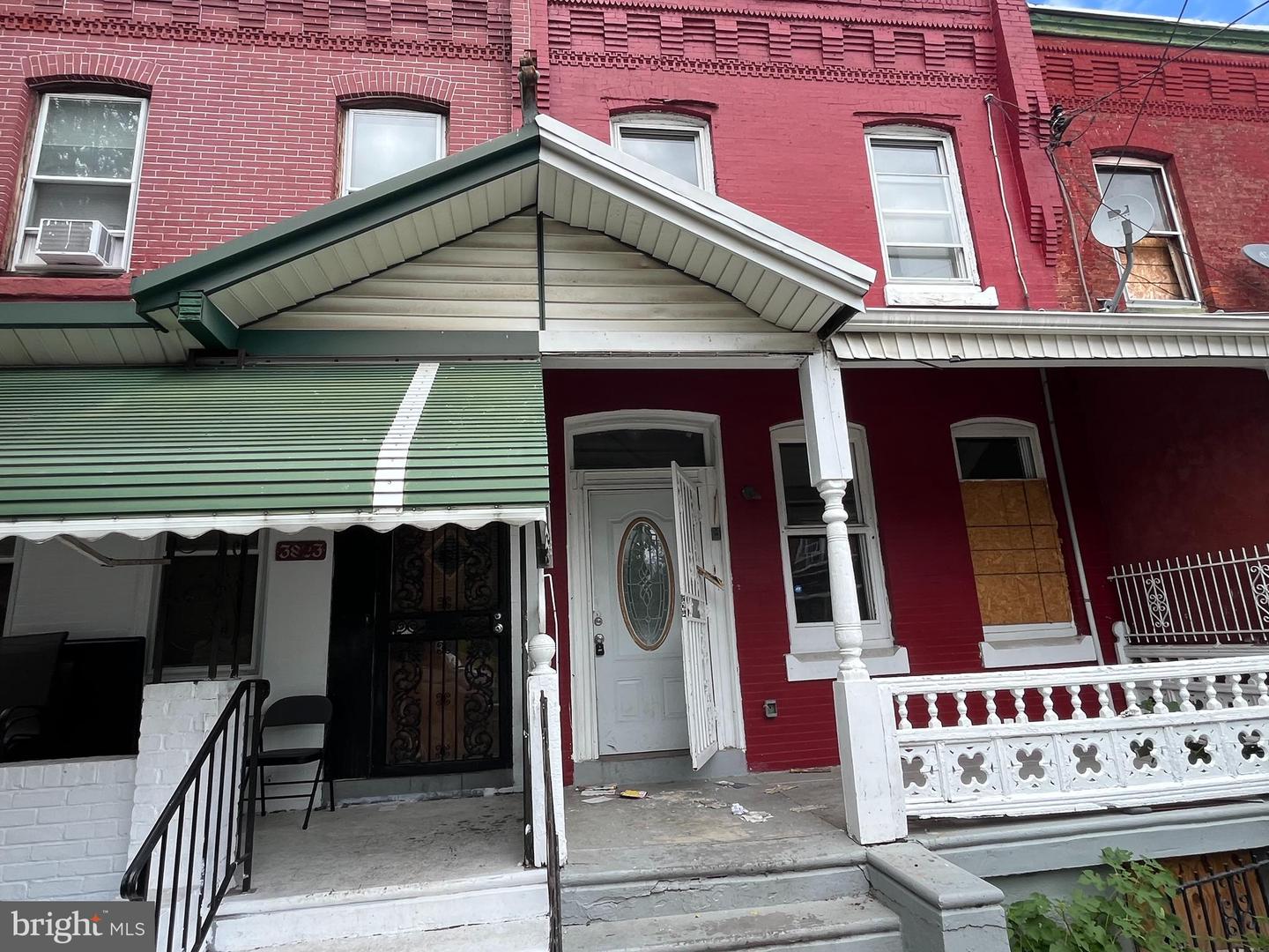 3821 Brown St Property Photo 1