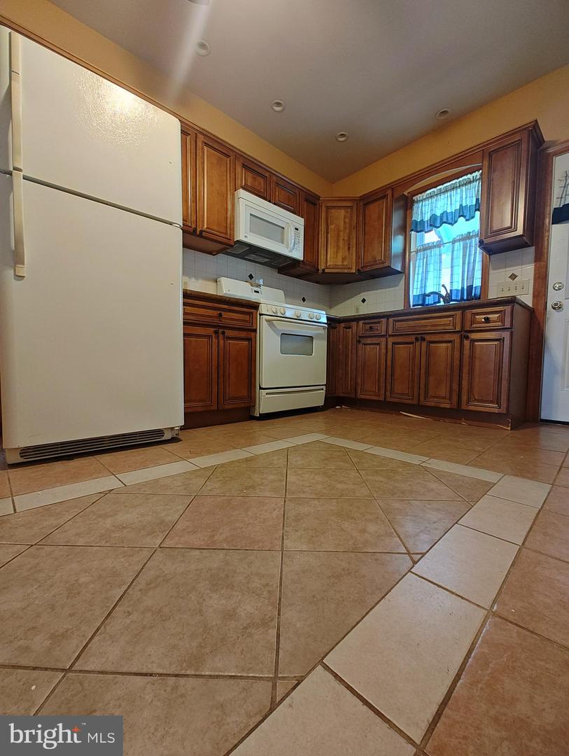 3274 Cedar St Property Photo 6