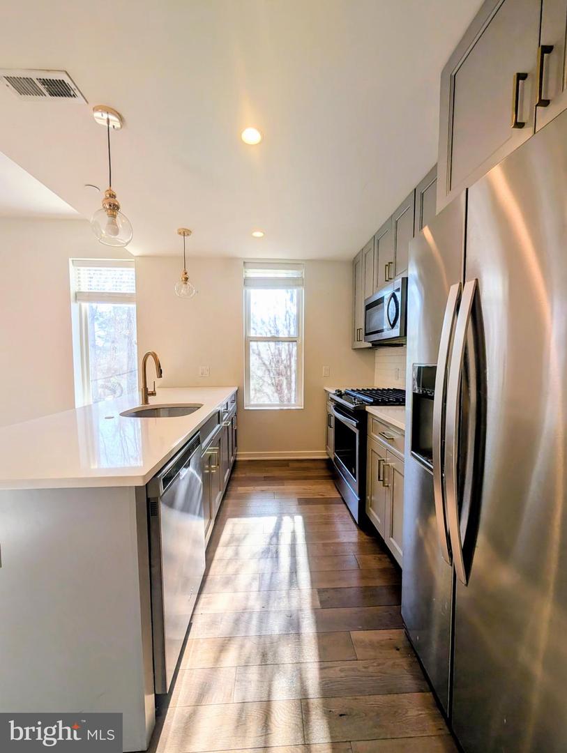 1500 N American St #a Property Photo 5
