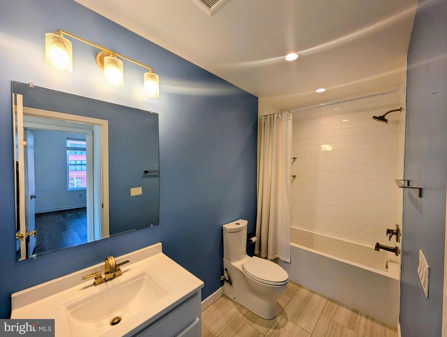 1500 N American St #a Property Photo 15