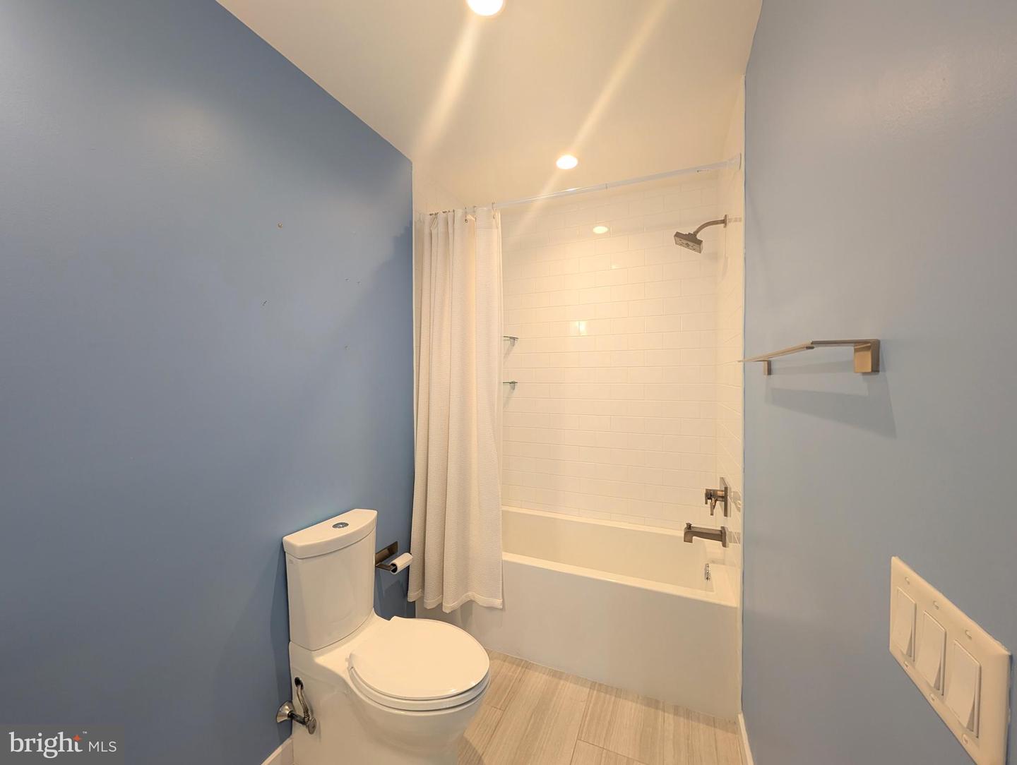 1500 N American St #a Property Photo 16