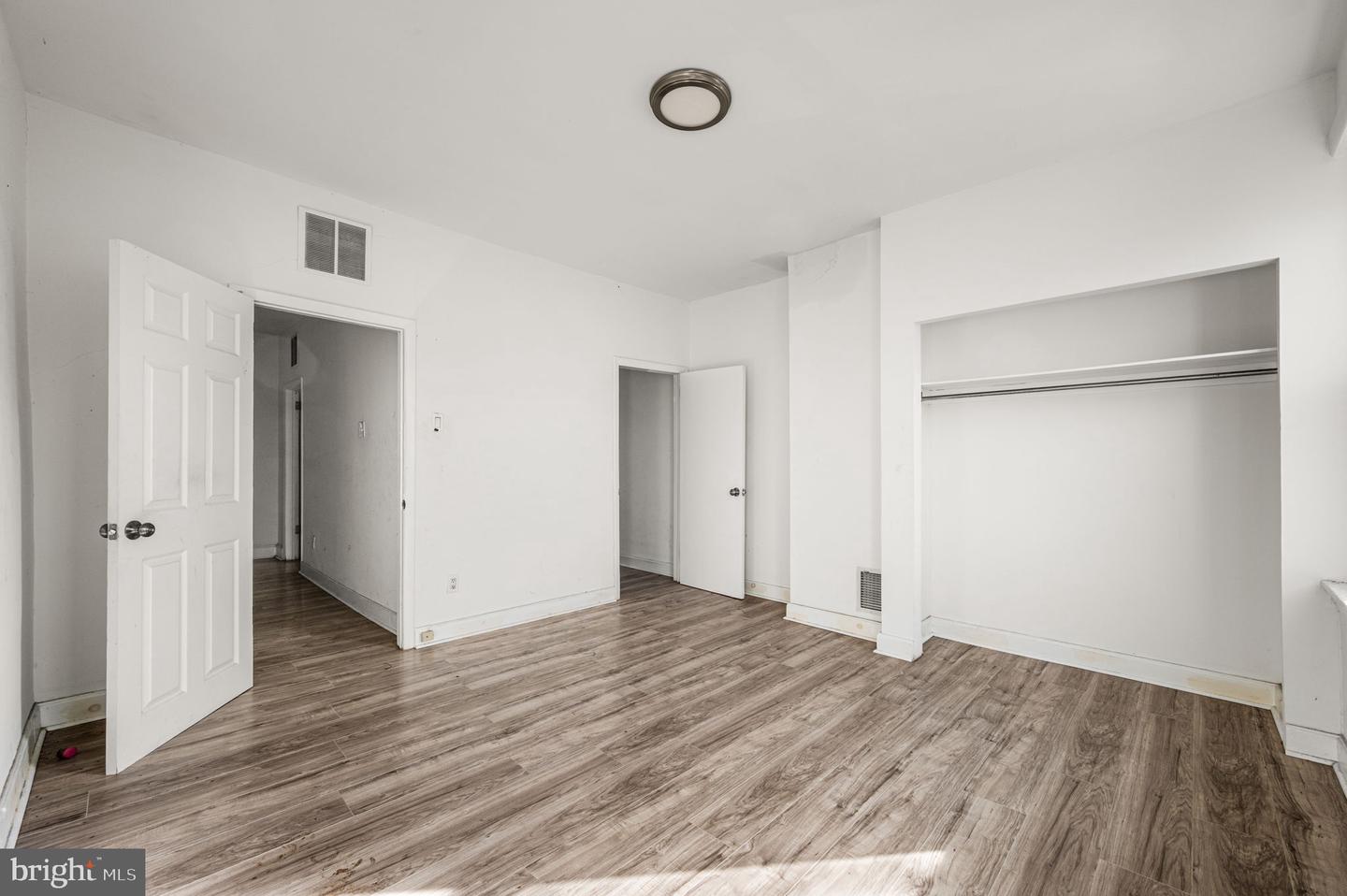 1437 S 47th St Property Photo 17