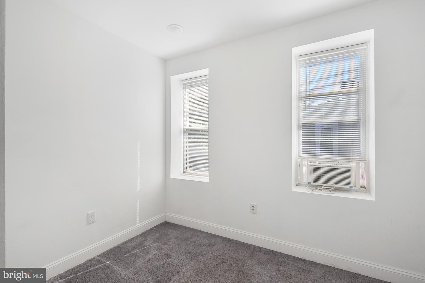 1424 S Vogdes St Property Photo 19