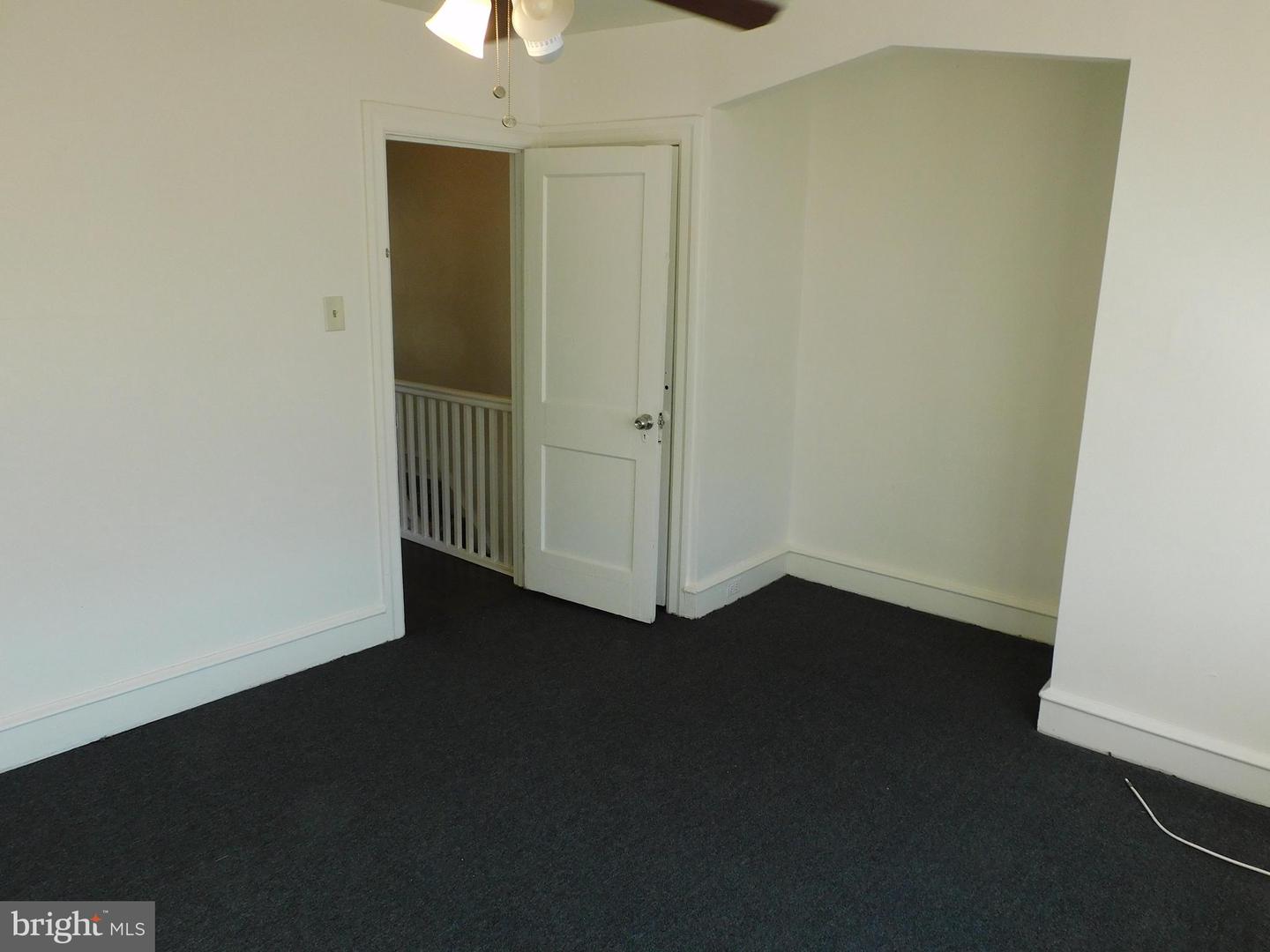 573 E Carver St Property Photo 14