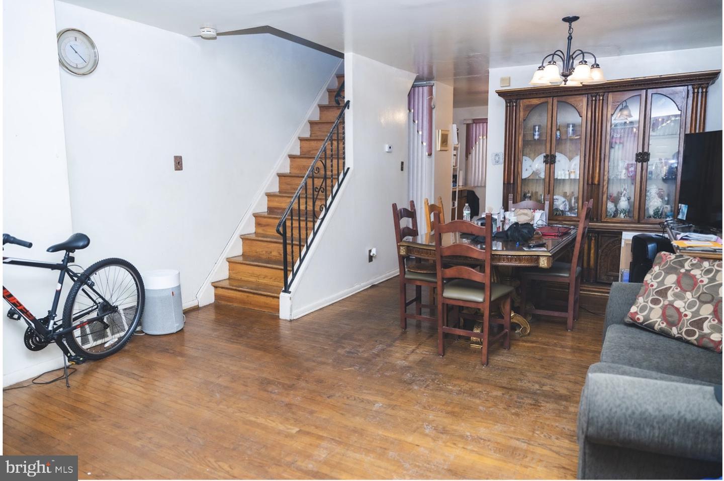 6021 Chestnut St Property Photo 4
