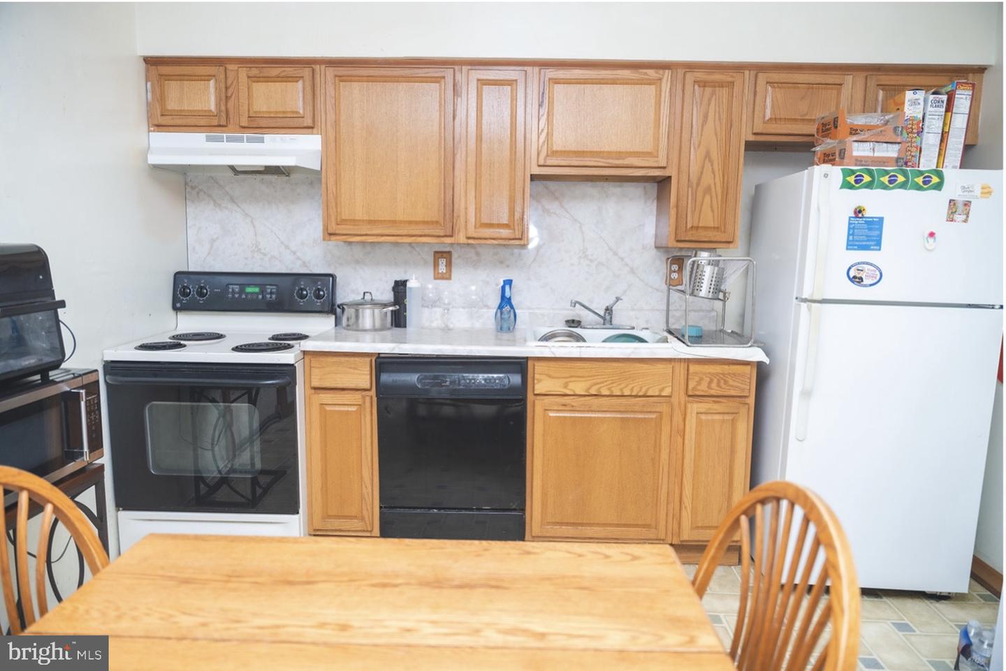 6021 Chestnut St Property Photo 6