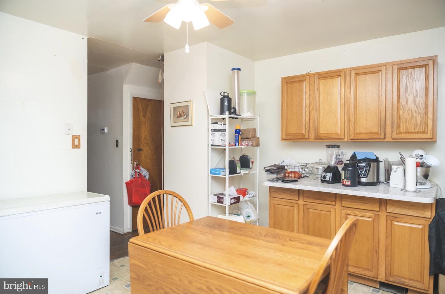 6021 Chestnut St Property Photo 8