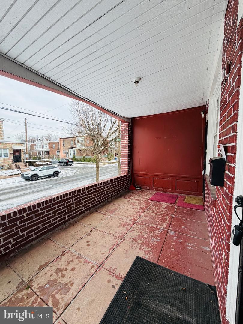 1016 W Duncannon Ave Property Photo 36