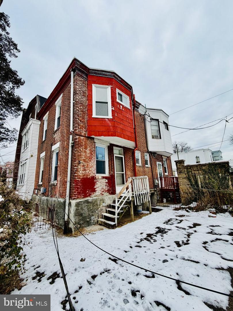 1016 W Duncannon Ave Property Photo 38