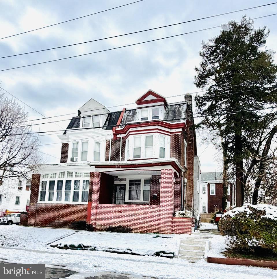 1016 W Duncannon Ave Property Photo 40