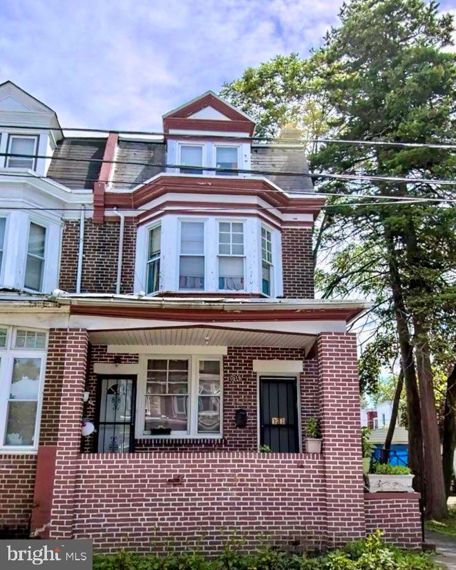 1016 W Duncannon Ave Property Photo 41
