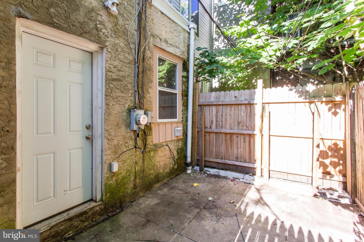3911 Warren St Property Photo 11