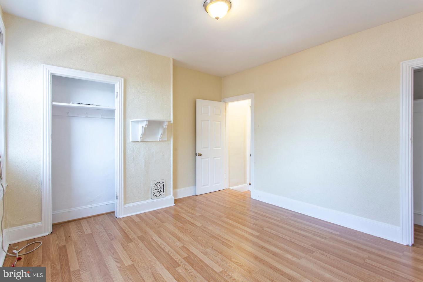 3911 Warren St Property Photo 24
