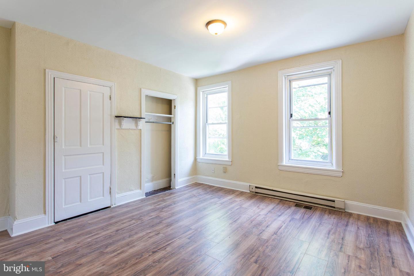 3911 Warren St Property Photo 26