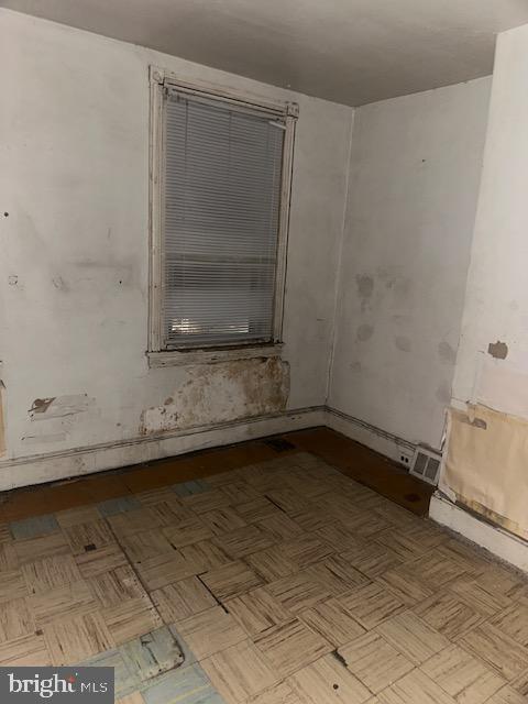 2232 Margaret St Property Photo 7