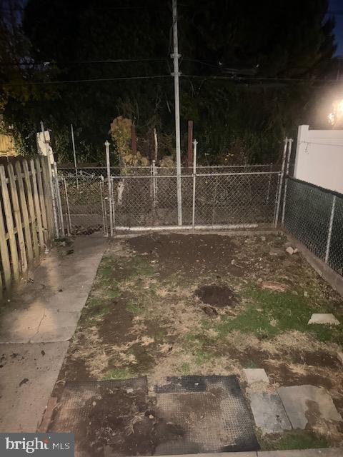 2232 Margaret St Property Photo 8