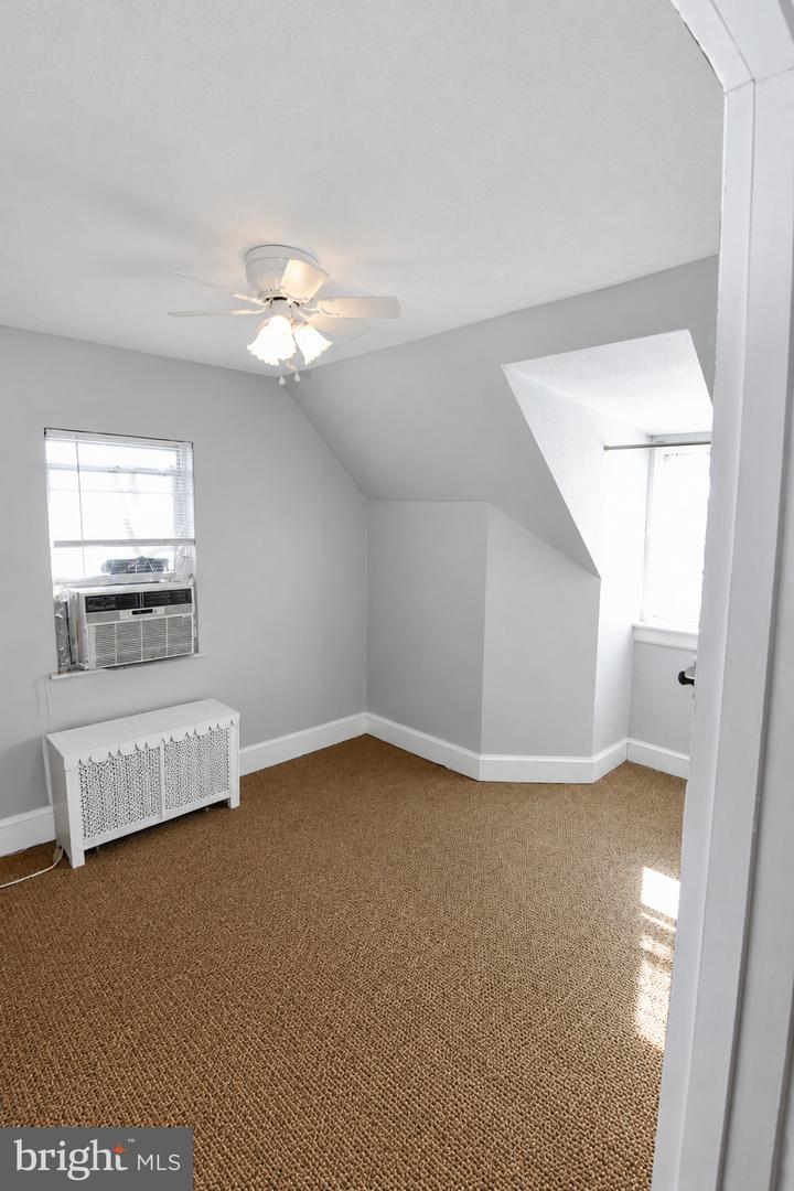 2747 S 7th St Property Photo 14