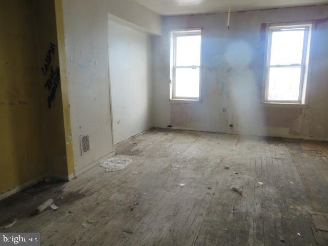 3058-60 N 5th St Property Photo 5