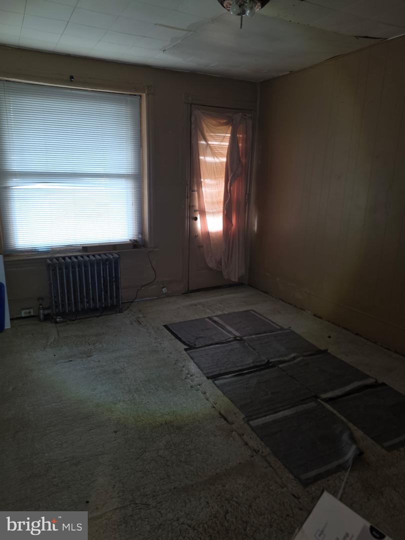 910 S 58th St Property Photo 11