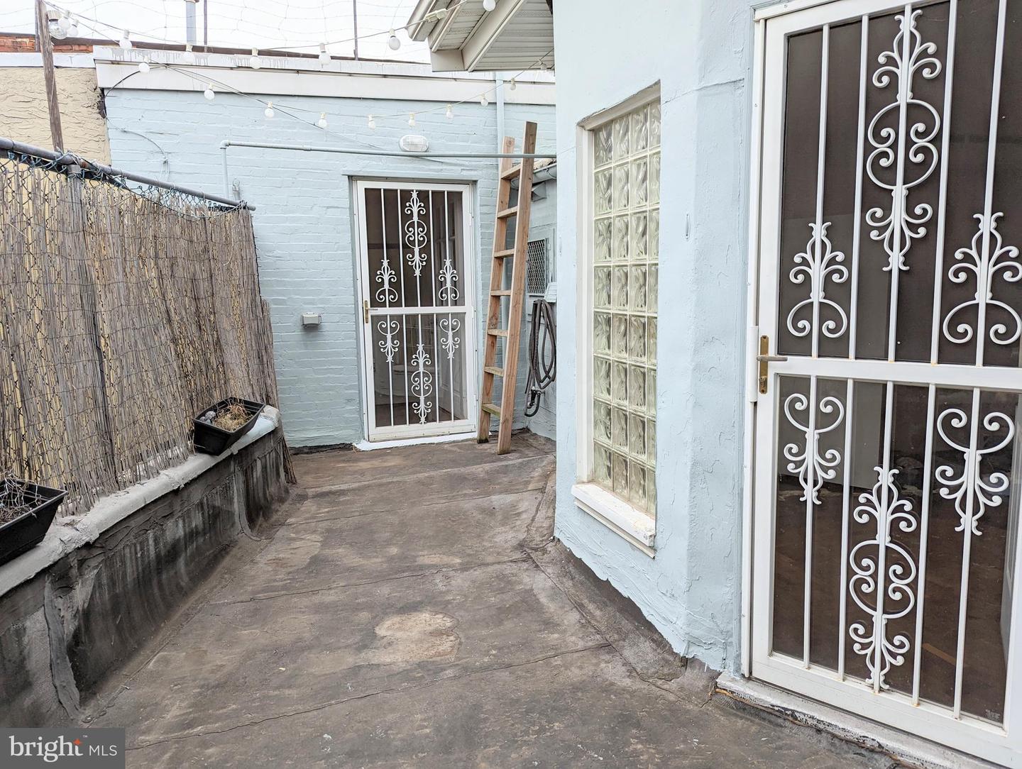 1545 W Passyunk Ave Property Photo 21