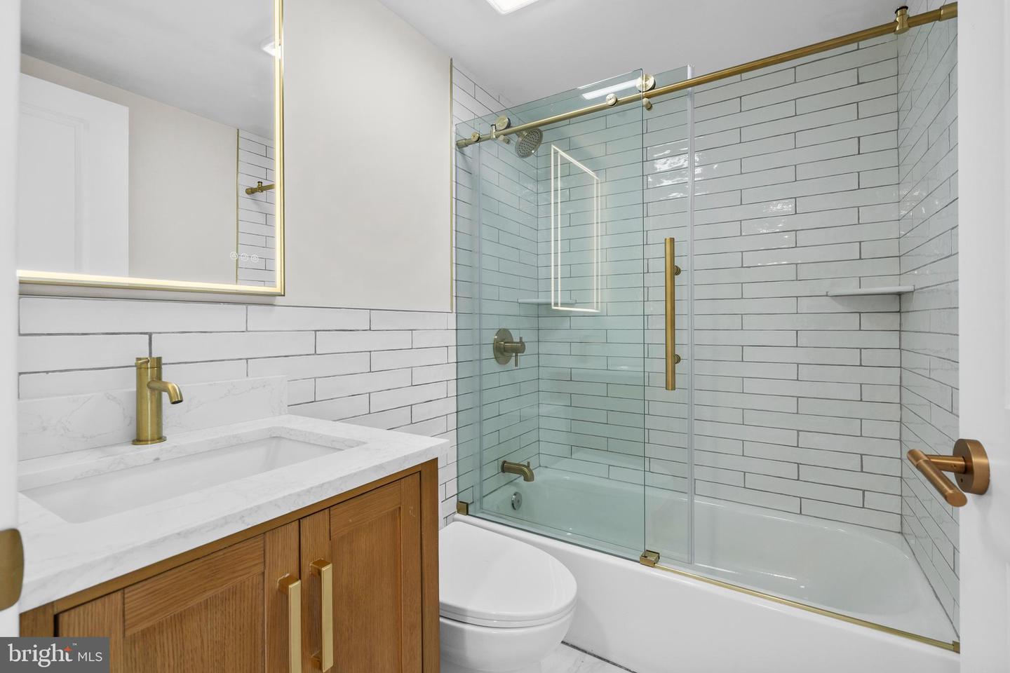 1138 S Clifton St Property Photo 17