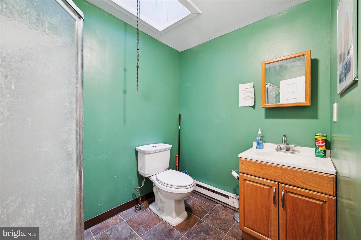 121 W Girard Ave Property Photo 11