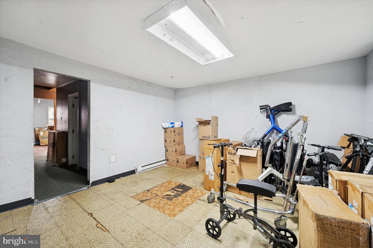 121 W Girard Ave Property Photo 13