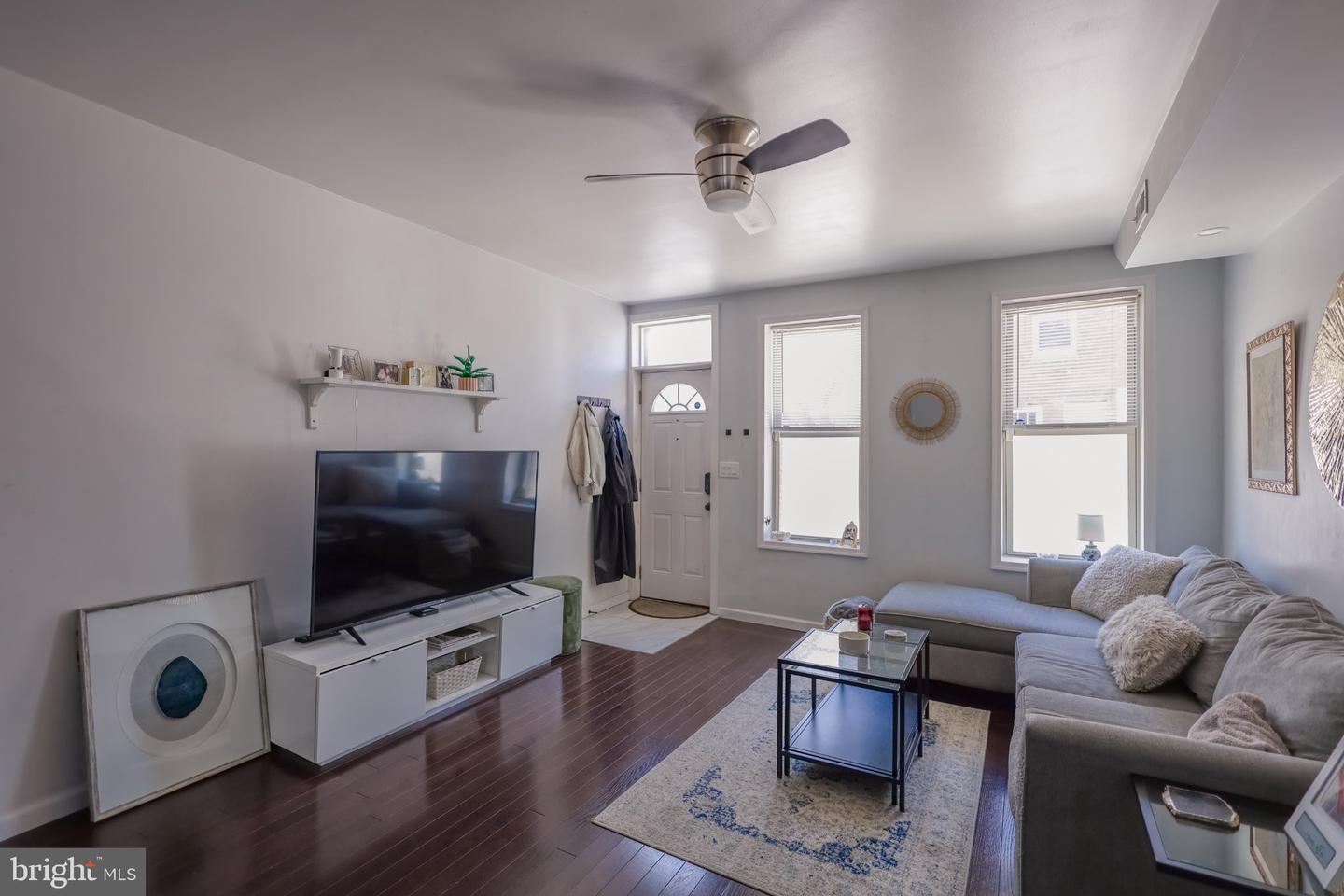 3123 Agate St Property Photo 4