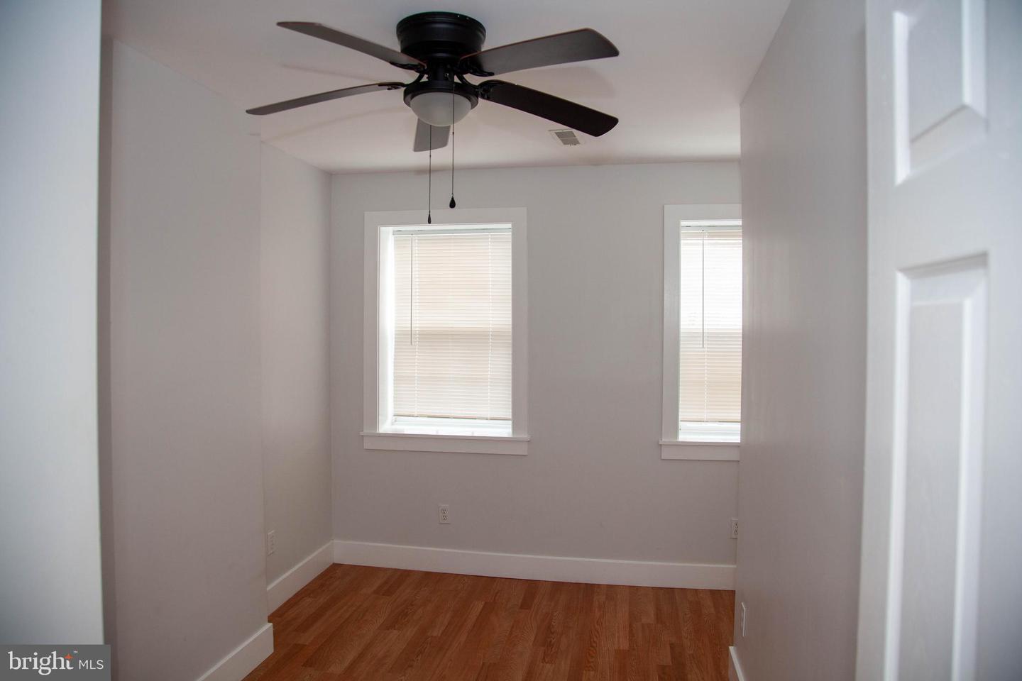 2548 N Lee St Property Photo 11