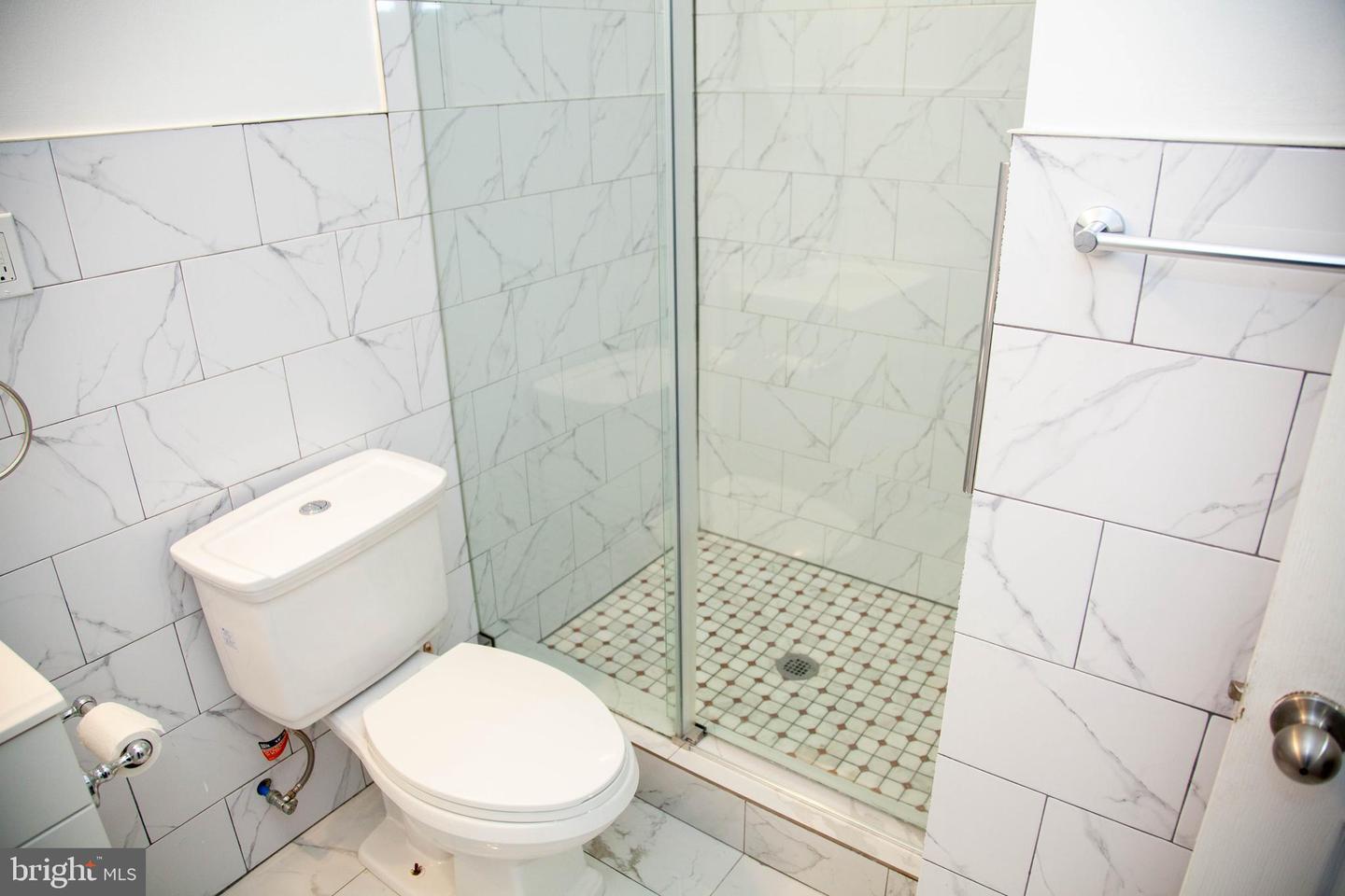 2548 N Lee St Property Photo 14