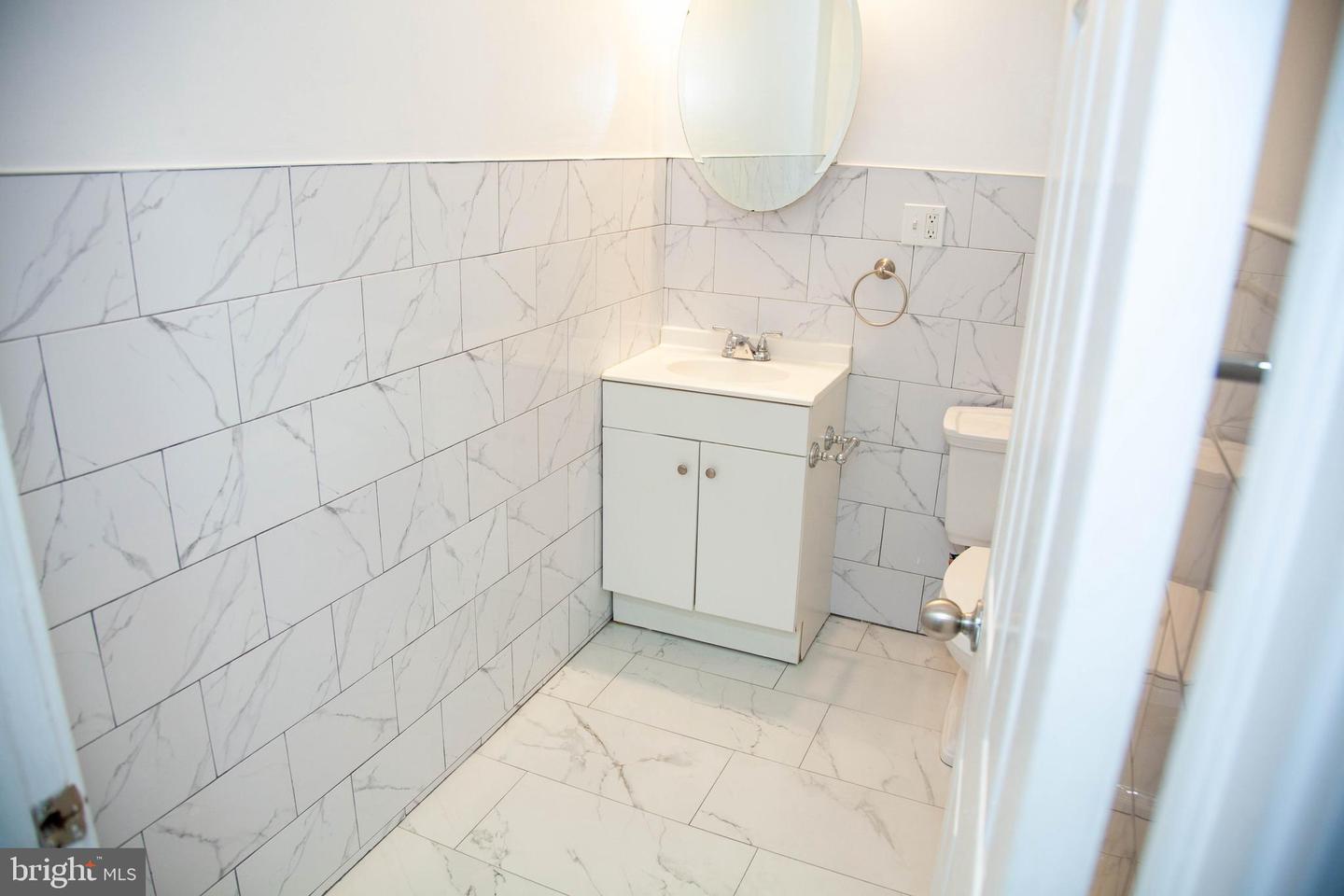 2548 N Lee St Property Photo 24