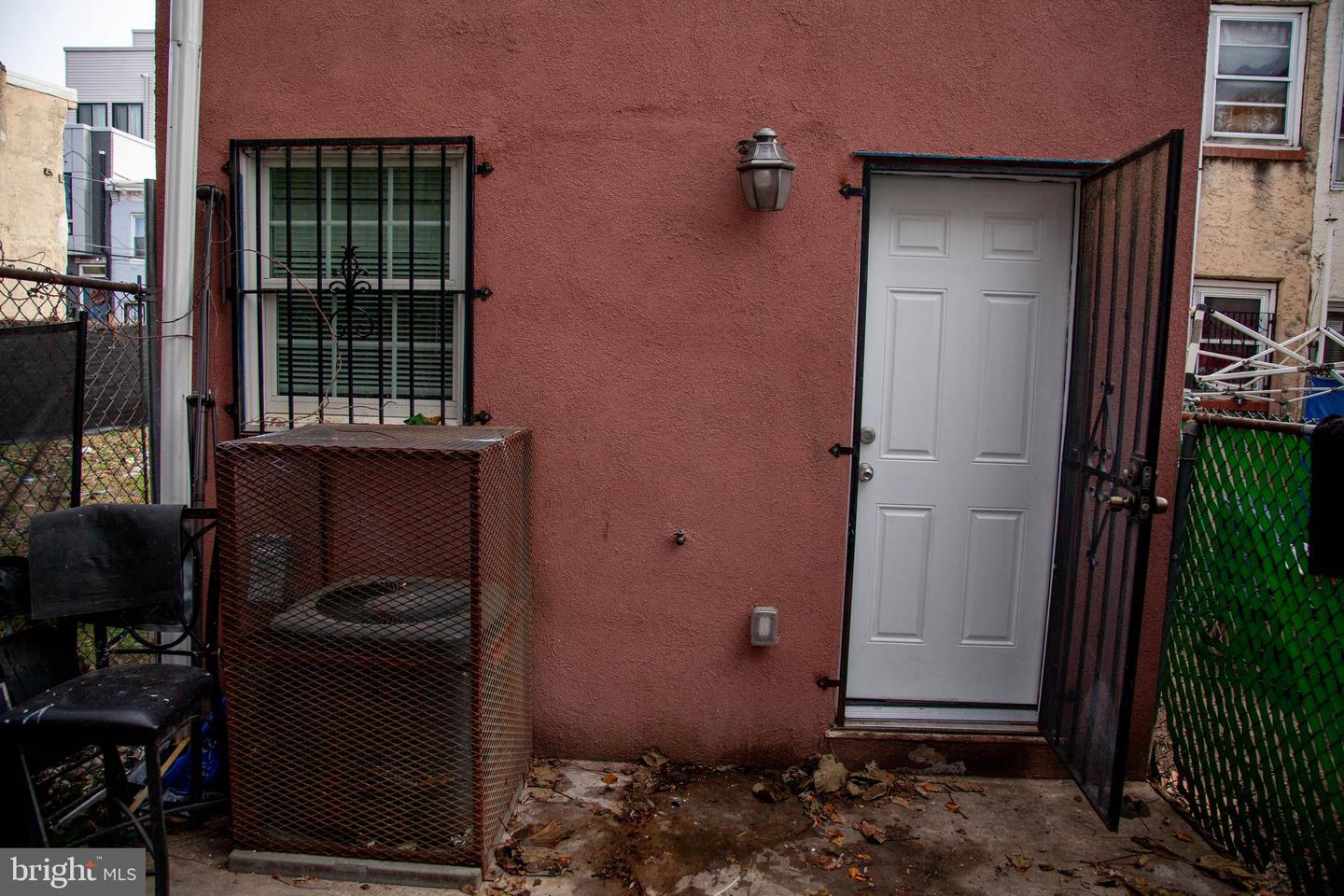 2548 N Lee St Property Photo 34
